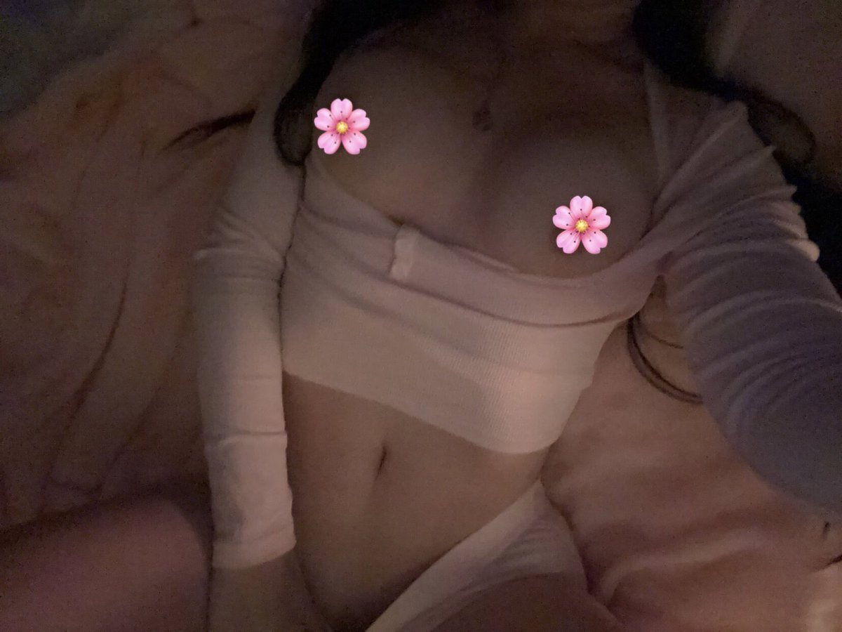 Chloe 🥀 tweet media