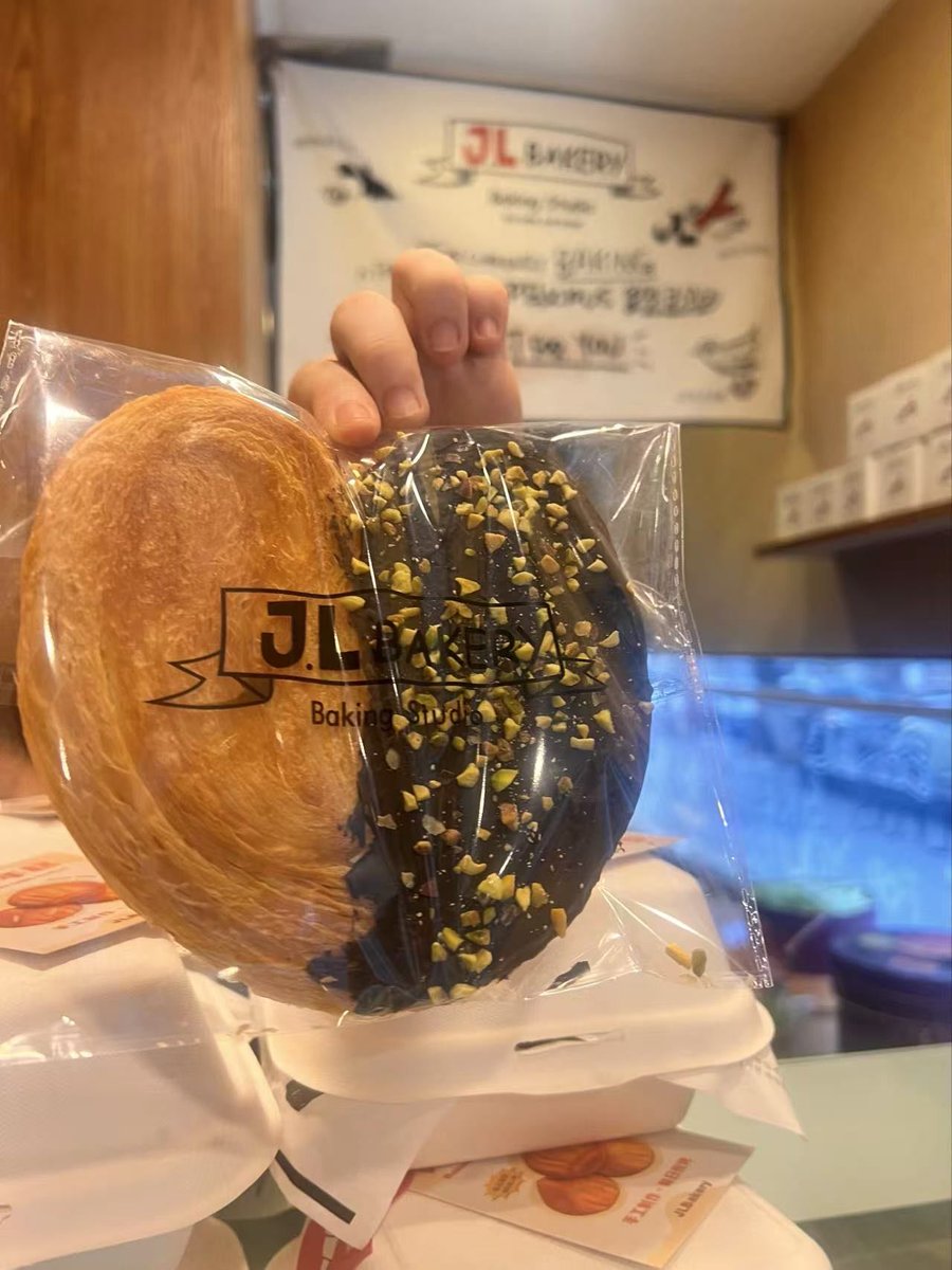 Polkadоt tweet media