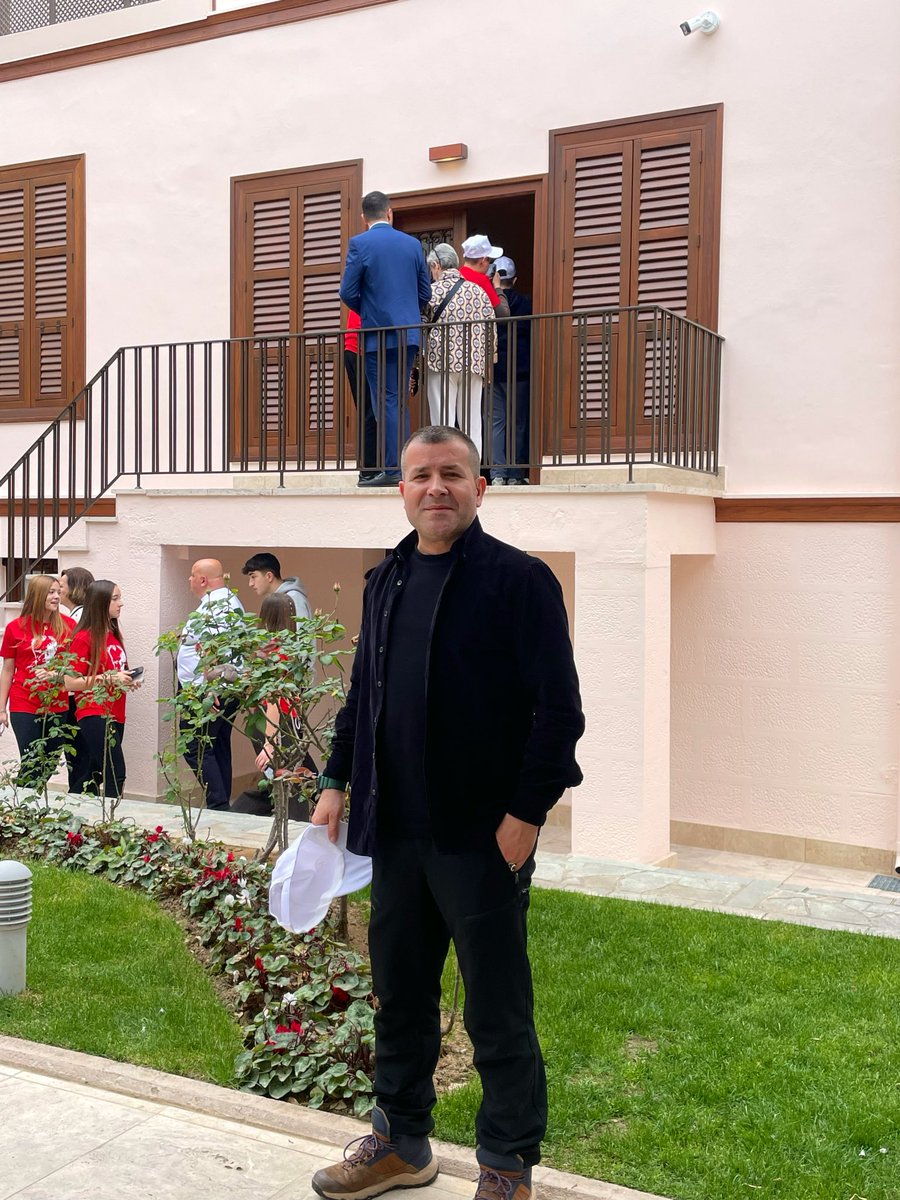 alpertunga1316's tweet photo. Selanik’in sokaklarında,
Ata’nın doğduğu evde, 
tarihin tam kalbindeyiz. #selanik #thessaloniki https://t.co/EjocZQh0xU