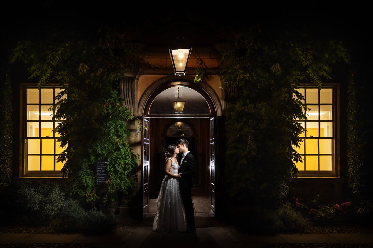 andysidderspics's tweet photo. Ligia &amp; Adam at Trinity Hall, Cambridge .💍See more from Ligia &amp; Adam's wedding here: https://t.co/mdwDBQC4Ks #trinityhallcambridge https://t.co/cclQLPNB3X