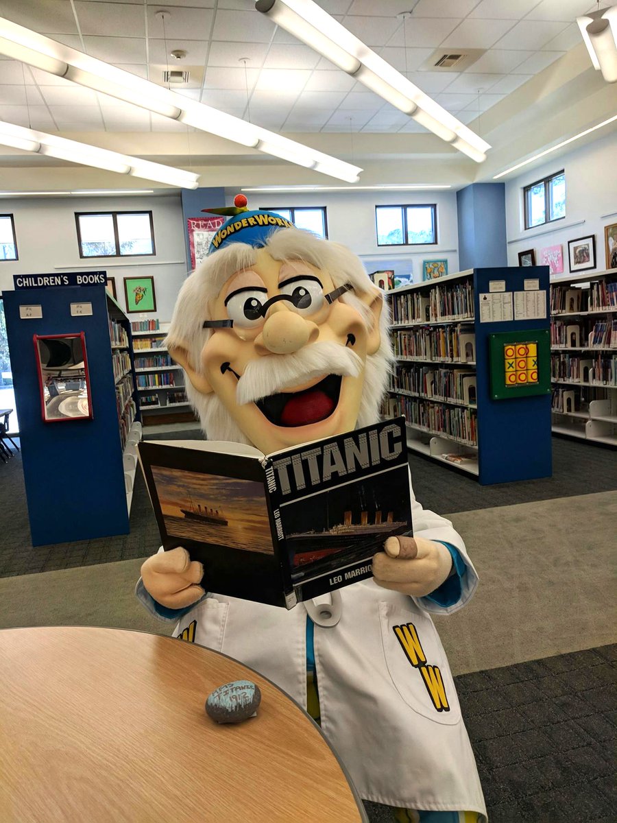 WonderWorksORL's tweet image. “Reading can take you places you have never been before.” - Dr. Seuss 📚

Professor Wonder celebrated #WorldBookDay by learning something new.