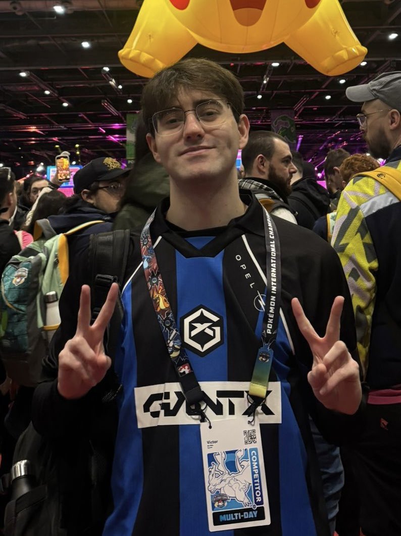 Víctor Medina 9-0 en Praga y ya se perfila como el MÁXIMO FAVORITO para llevarse el torneo.

El astro español está dominando la Regulación I como nadie y va por la revancha del mundial. 

Yo creo que mañana levanta la primera.

VAMOS TORVIV 🚀