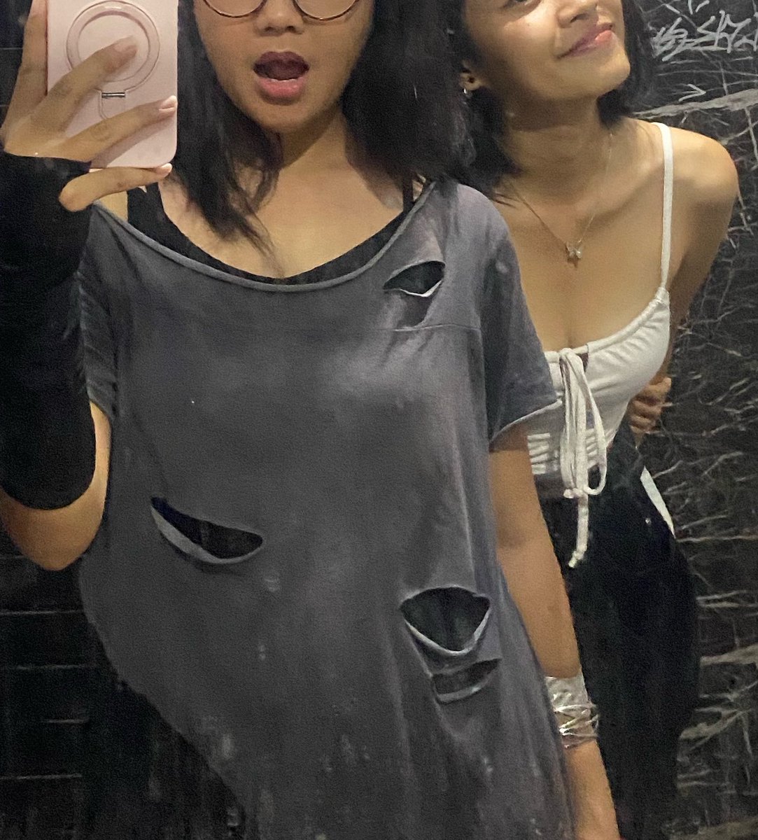 kyndeline's tweet photo. day🌿🧵                         night⛓️⚙️ https://t.co/lB8gCMIb9Y