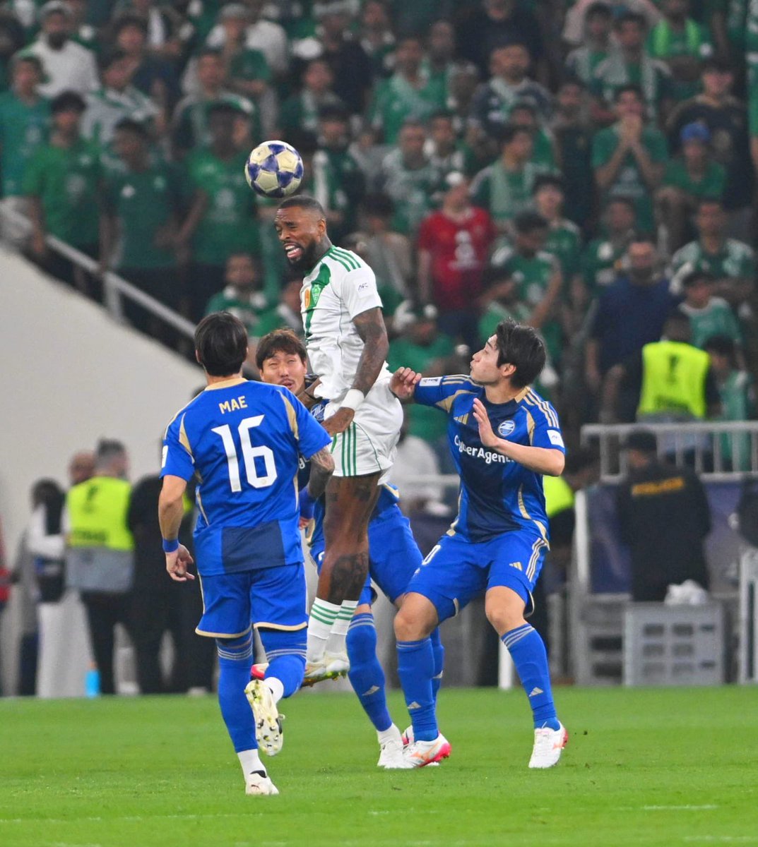 عمرو tweet media