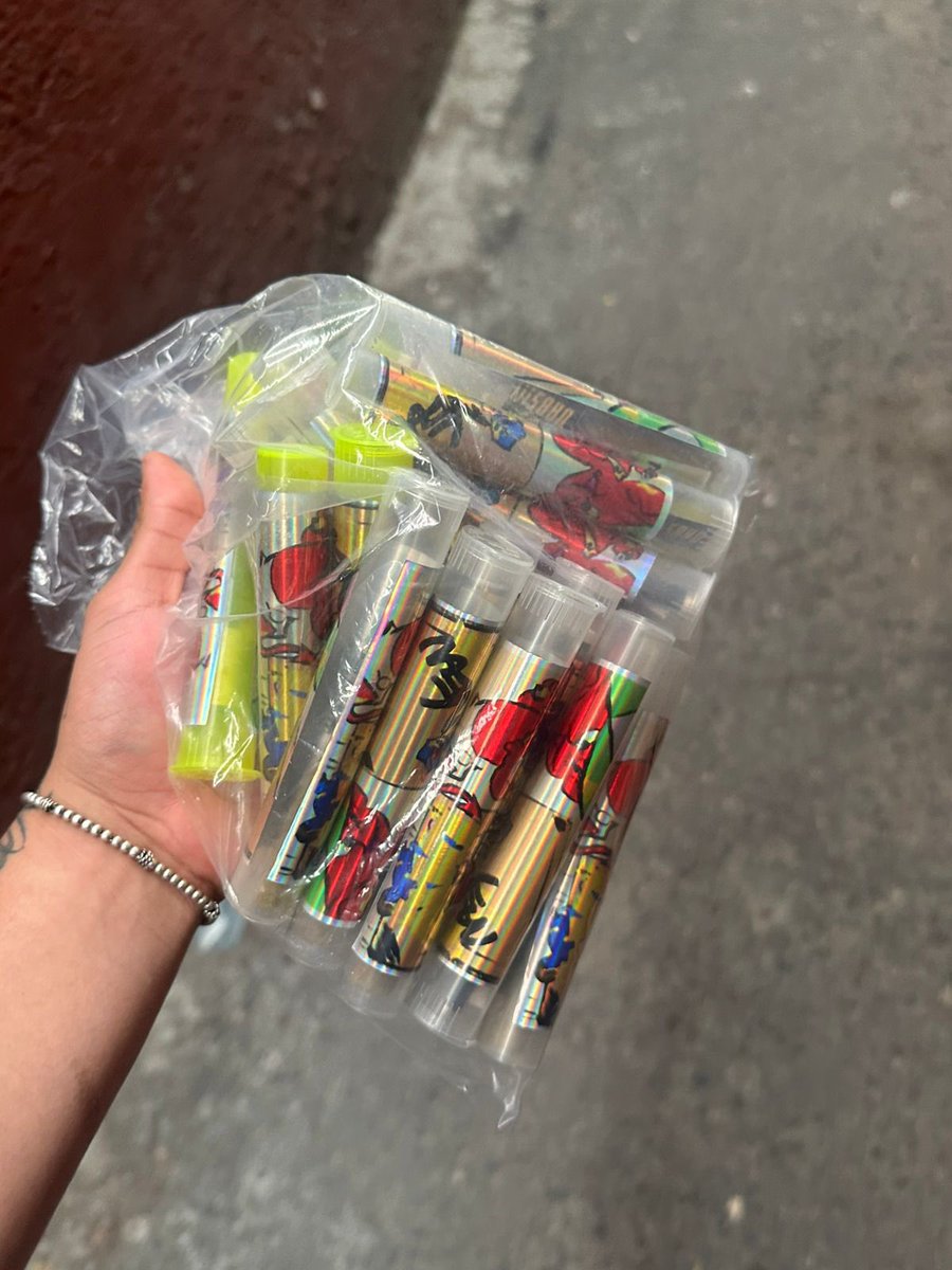 byecarlyuu's tweet photo. mayoreo y menudeo banda #drugtwt https://t.co/LwwDRbyaJ7