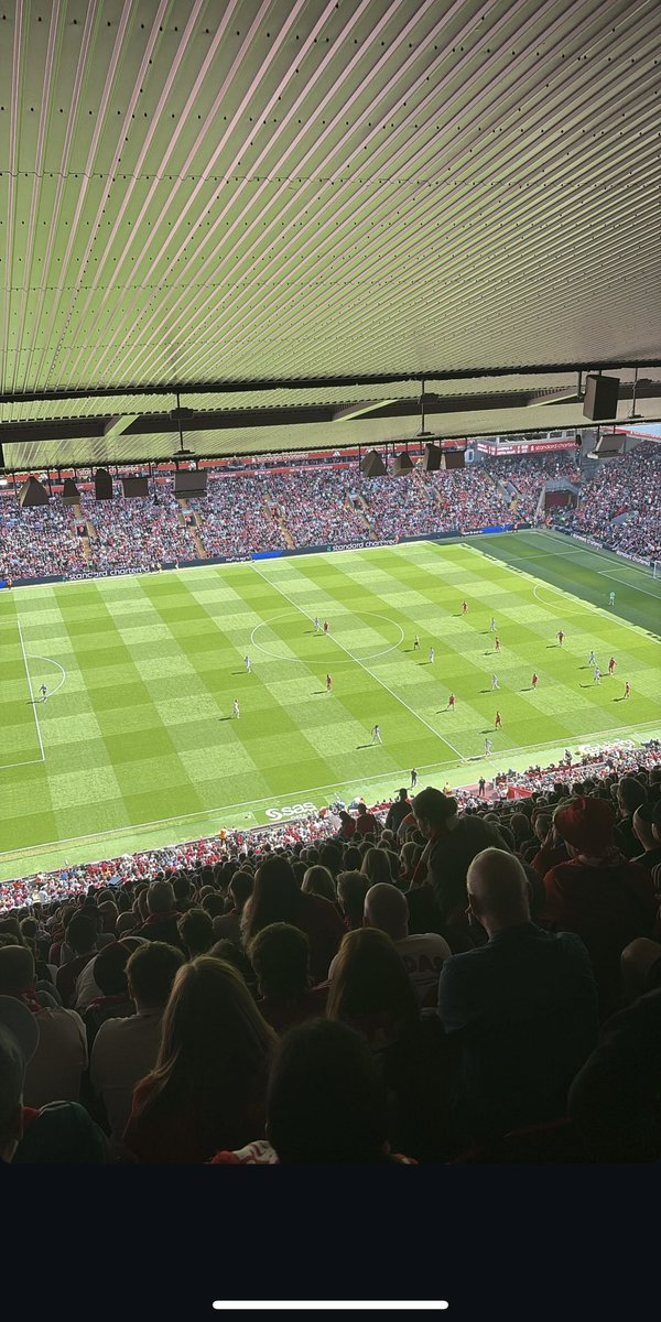 callym97's tweet photo. Superb Saturday afternoon that 😎🔴 https://t.co/ddHVsQhM1Y