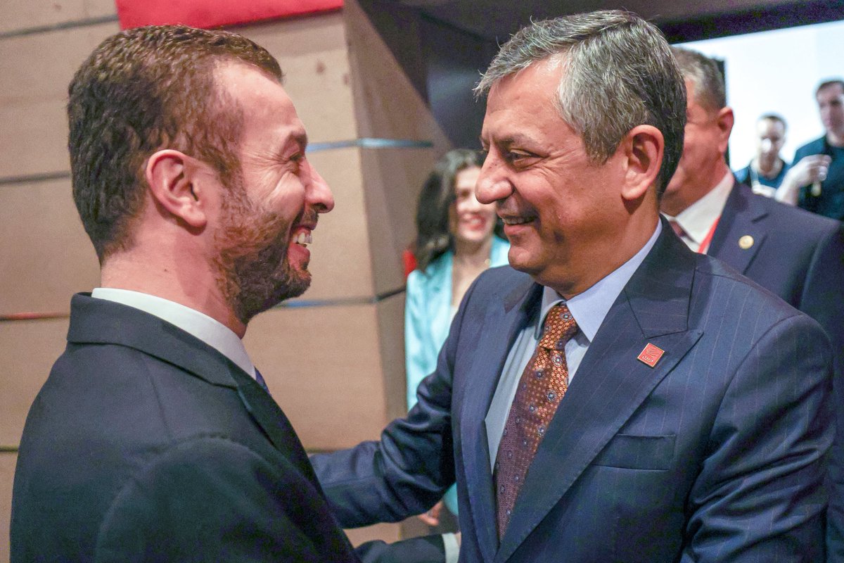 kadiraydarr01's tweet photo. En zor günlerimizde her daim yanımızda olan cesur yürek Genel Başkanımız Özgür Özel ile hasret giderdik…

@eczozgurozel @herkesicinCHP https://t.co/c7E6acnDTR