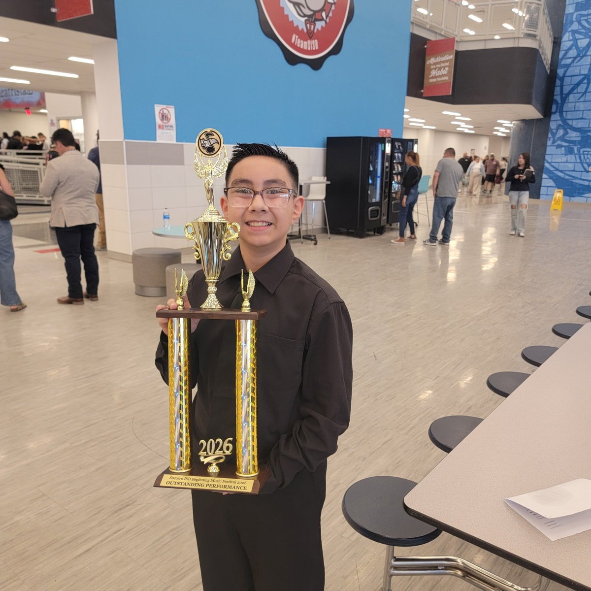 DWS_PK8's tweet photo. Congratulations to our Desert Wind Band on earning a 1st Division rating! Outstanding work by our students and band director—this achievement truly reflects dedication, talent, and pride. That’s the Colt way! 🎶 @SISD_ES @HValverde_DWS @dwoods_DWS https://t.co/gKxe15SYiw