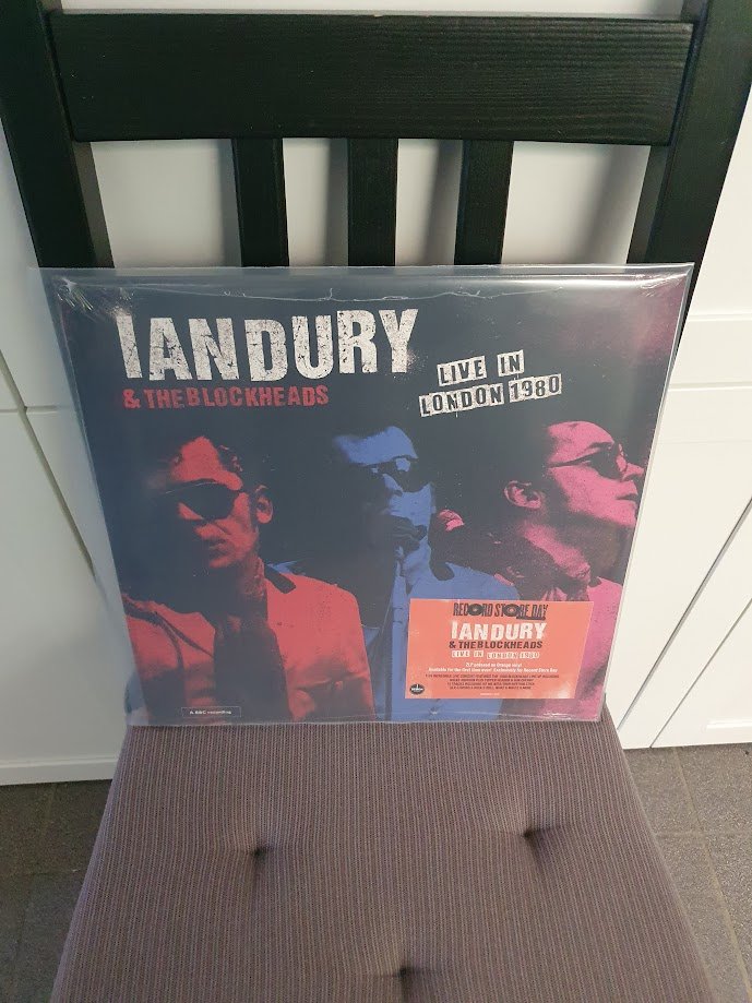 Rythmnghost's tweet image. #Recordstoreday2026 &amp;amp; Store :)
Post 2/6
#Vinylcollection
Klaus Nomi is not and RSD, but a first time Vinyl Ever! Red Vinyl 500 Print. Yes, Falco!