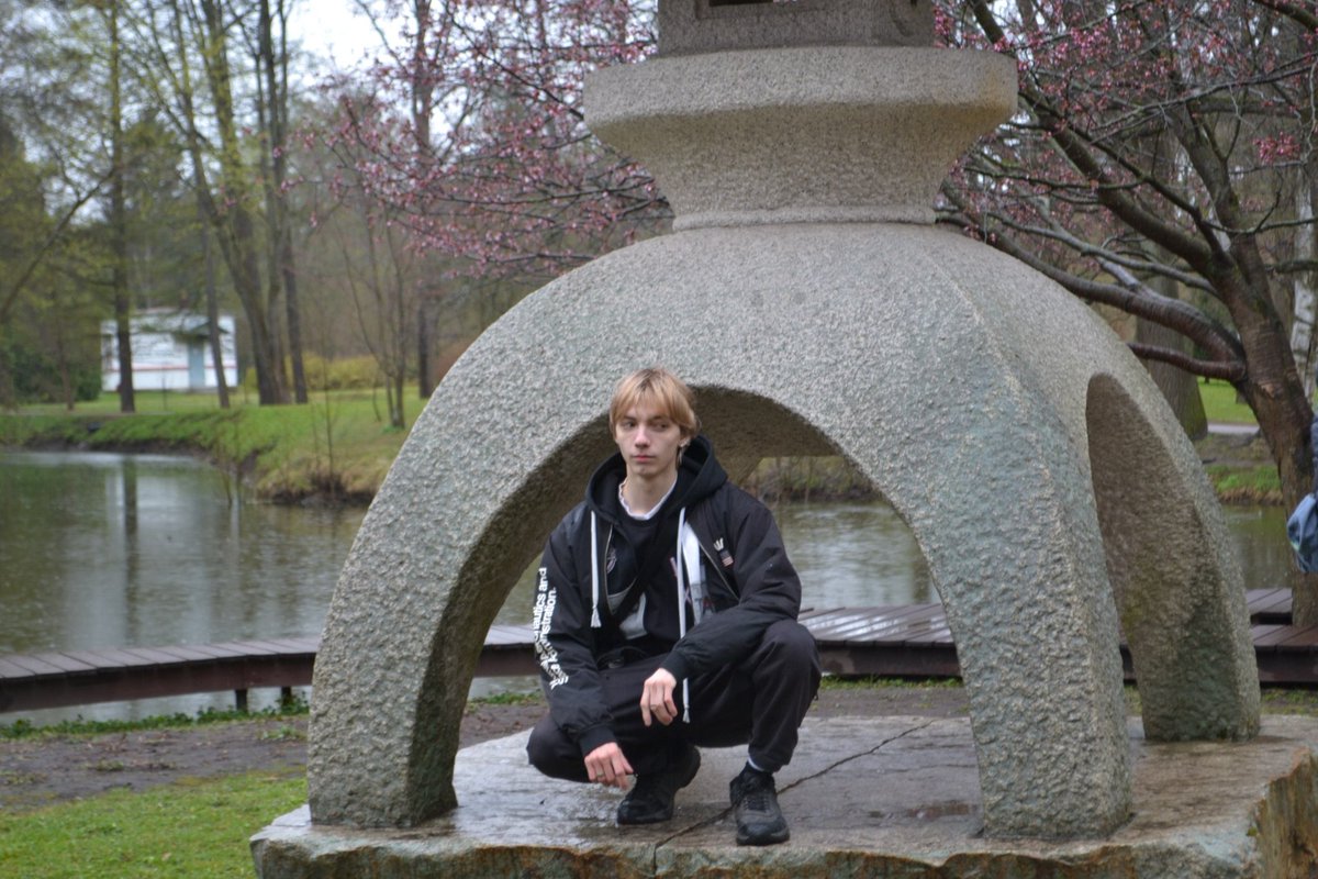 последний пирожок tweet media