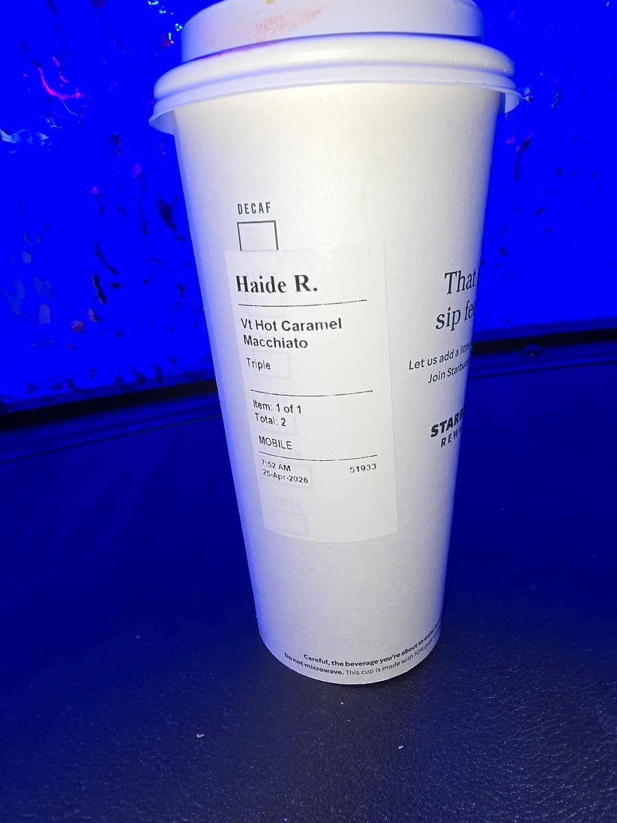 hgarcia7210's tweet image. #breakfast #morningvibes #saturdaymorning #caramelmacchiato #blueberrystreusselmuffin 
@Starbucks