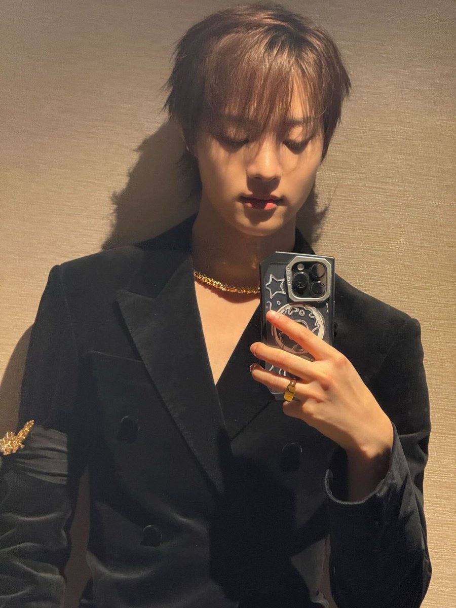 nai ⋆⭒˚.⋆ euijoo’s gf tweet media