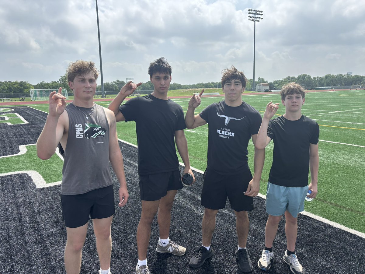 the_drakeraw's tweet image. Starting off the weekend right getting some work in with the linebackers and whole team!#onestandard #Attack #Cpfb #Cedarpark @AllenMarrow @CoachQCPProud @Cedar_ParkFB