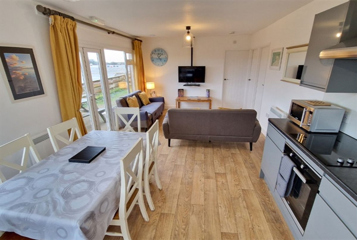 Visit Devon tweet media