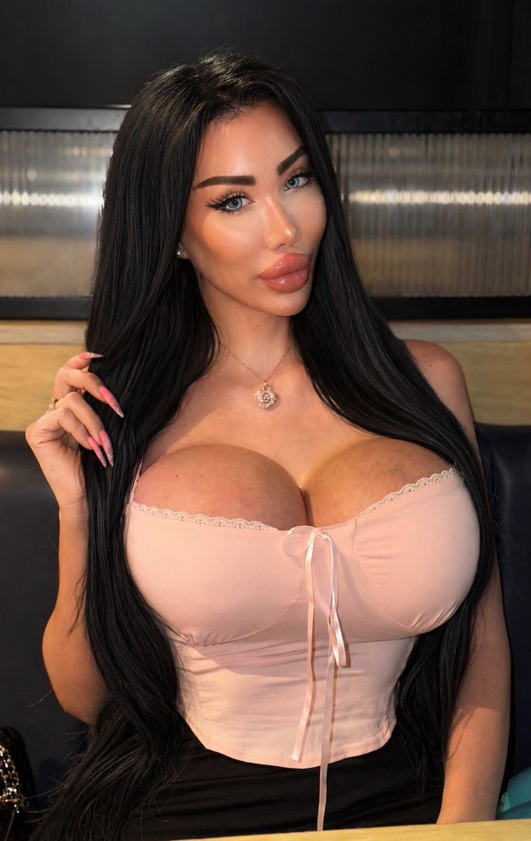 Luxury Doll tweet media