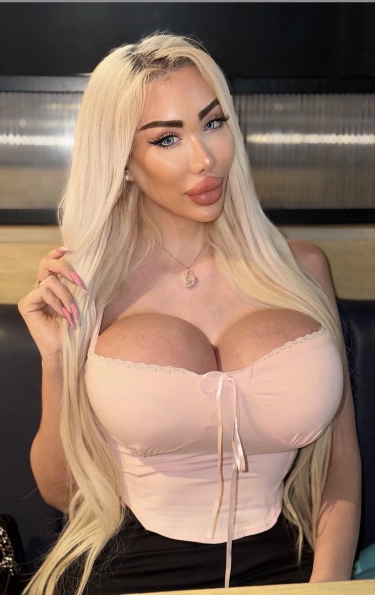 Luxury Doll tweet media