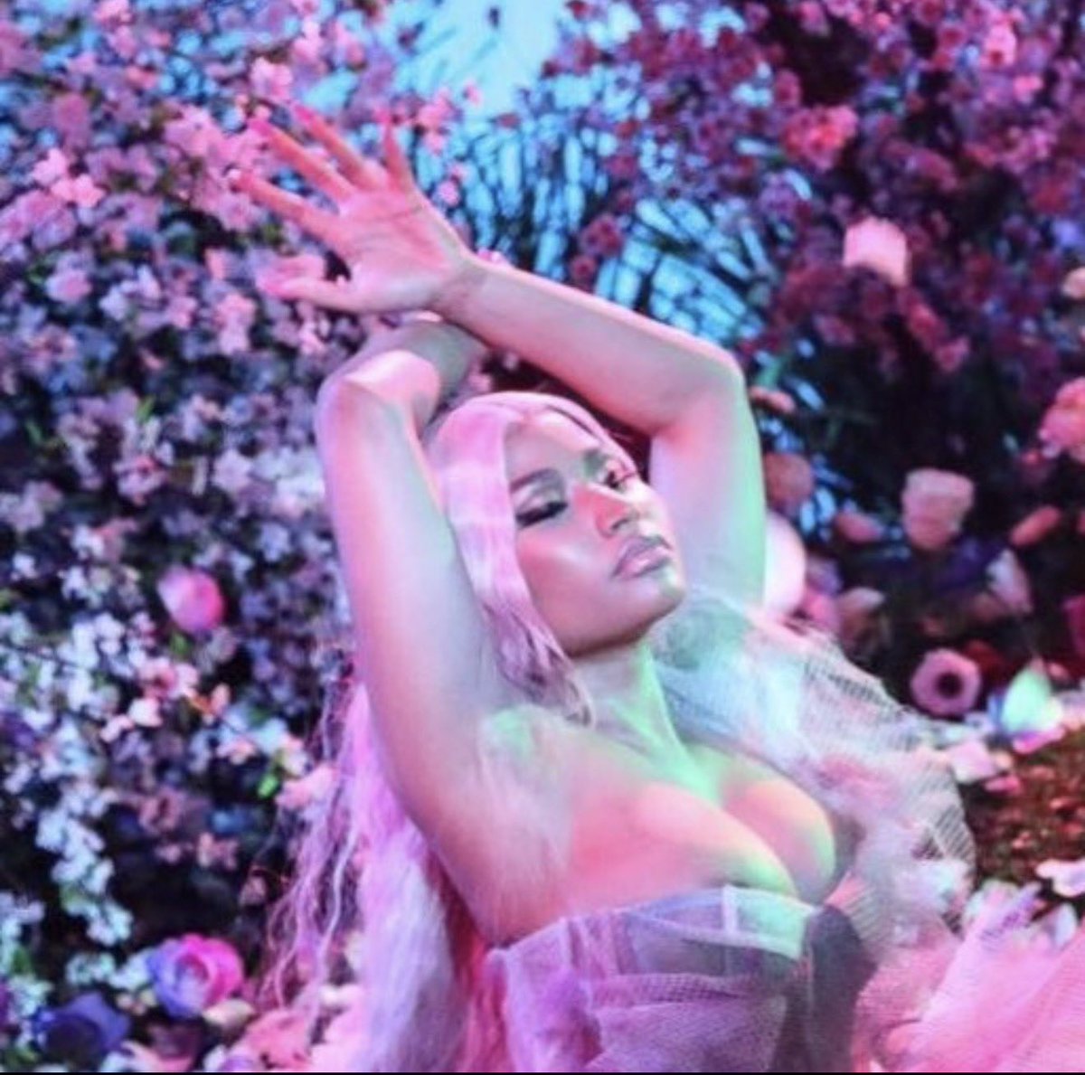 Jonathan tweet media