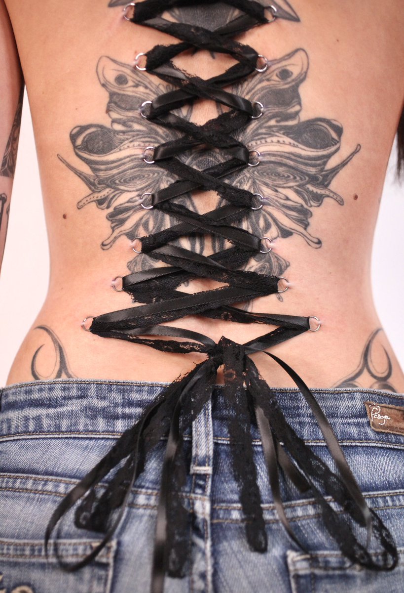 flesh connoisseur ⚧️ tweet media