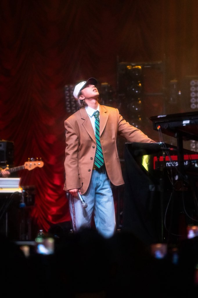 Cairanyi802's tweet image. Looking forward to KUN shining in Paris 

KUN in Paris 
#KUN #KUNxMugler #Mugler
@kun_officialx @Mugler