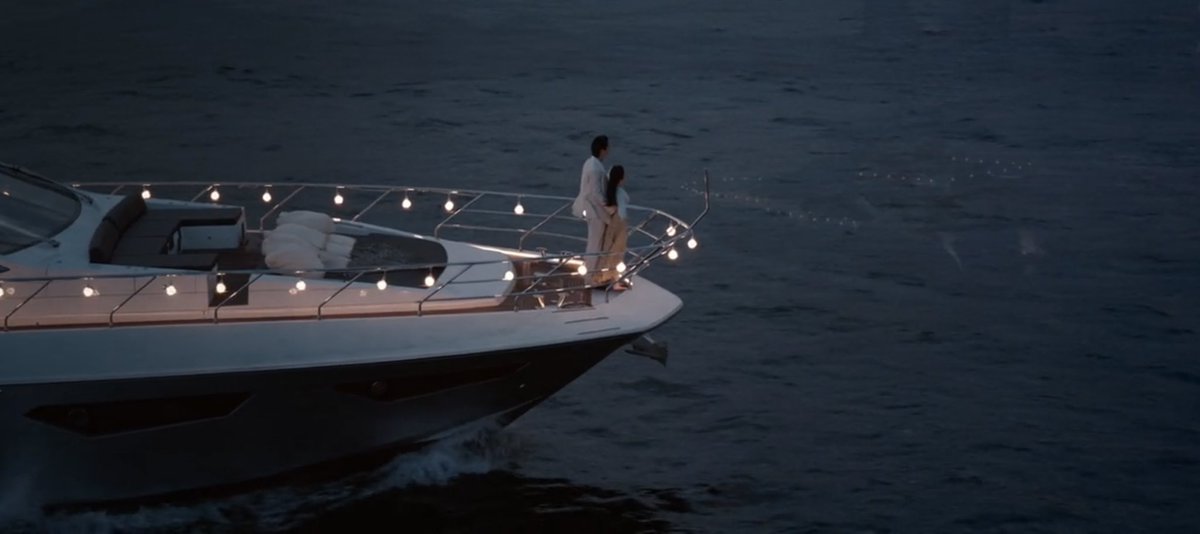 kdrama_outofbox's tweet photo. Episode 6 was so beautiful shot. The cinematography >>> ✨✨✨

#PerfectCrown https://t.co/q6JziuELGU
