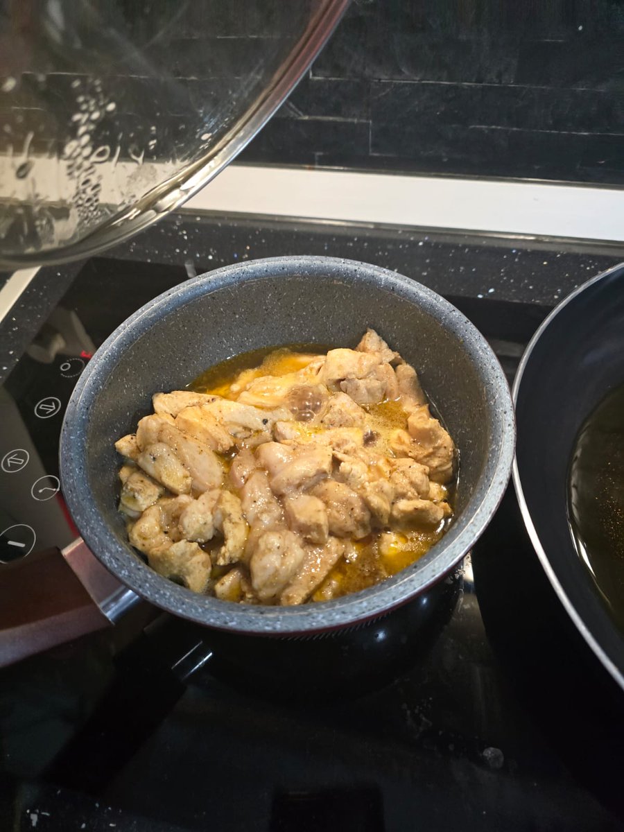xilonze's tweet photo. @UGLYDUCKLABZ 1 of 3 pics of xilonze cooking https://t.co/KBv5zYJqkx