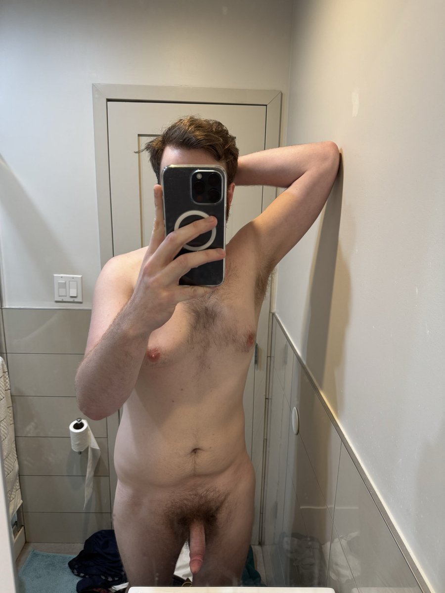 underwearboi212's tweet photo. Just got back from the gym, who wants my sweaty cock? https://t.co/RrA6YgEEKb