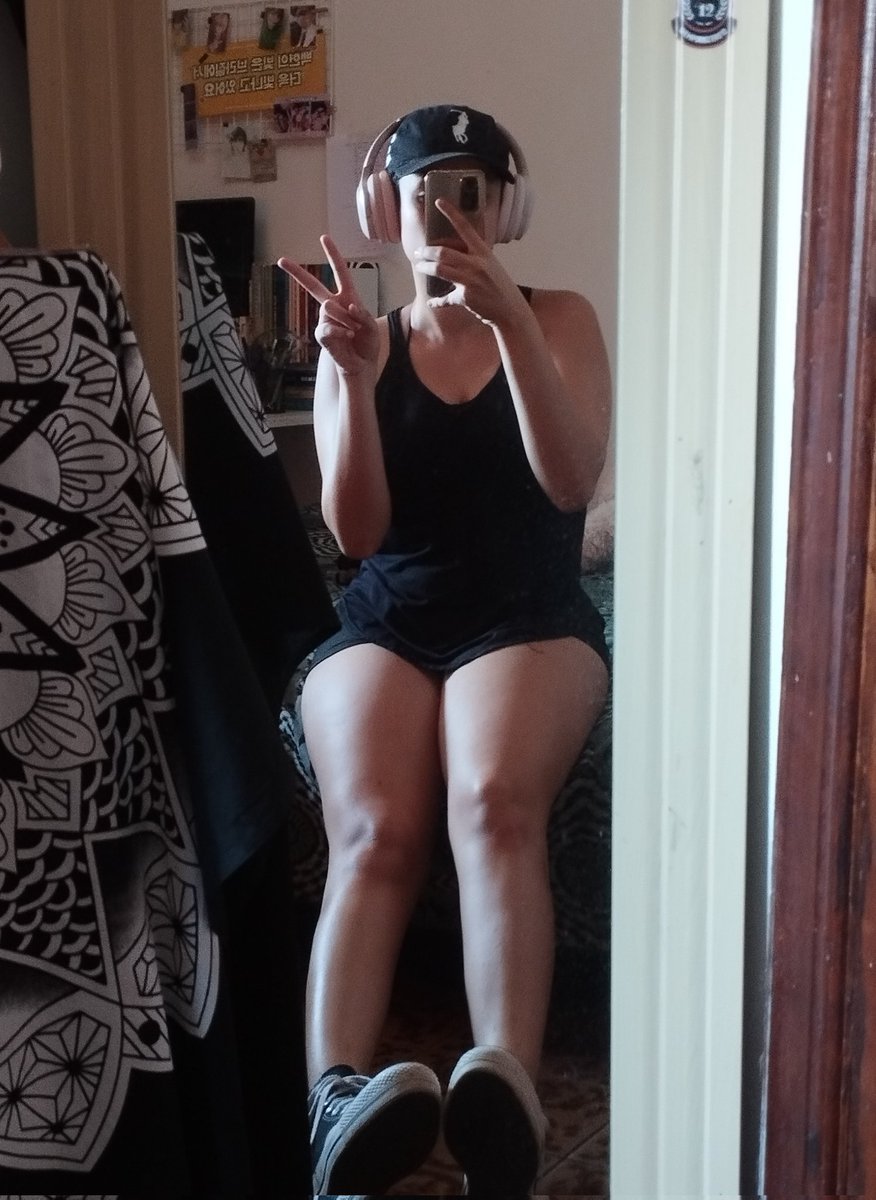 LÍRIO ♡ tweet media