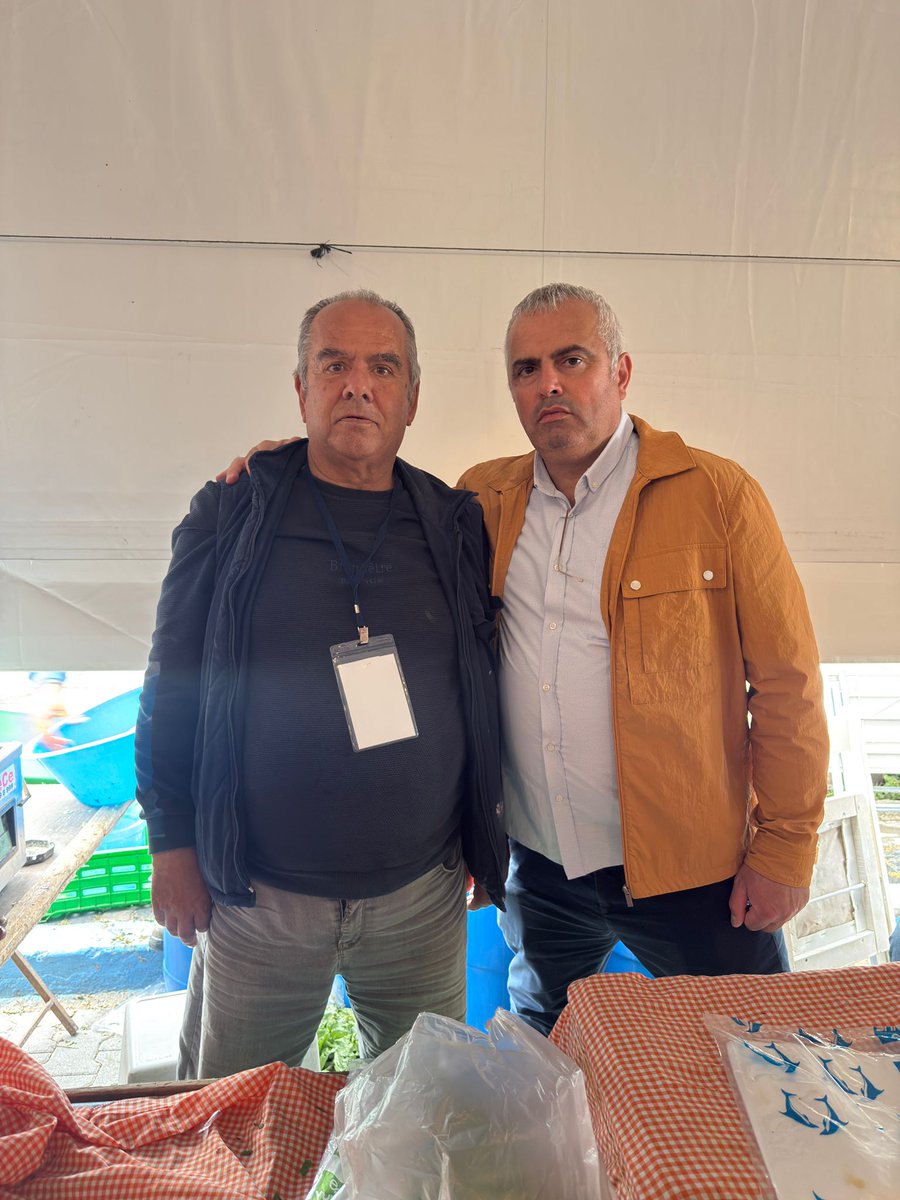 CesmeIlce's tweet photo. Cumhuriyet Halk Partisi Çeşme İlçe Örgütü olarak, 15. Alaçatı Ot Festivali’nde stant açan komşularımızla bir araya geldik. Emeğin, üretimin ve yerel değerlerin öne çıktığı bu güzel atmosfer için tüm katılımcılara teşekkür ediyor, keyifli bir festival diliyoruz. https://t.co/Nnfq2NfOOF
