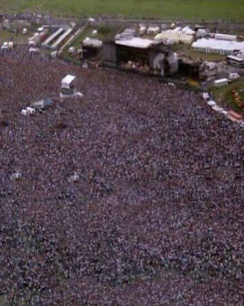 smithbaptist's tweet photo. Young people just don’t know 🤷🏽‍♂️ there were ambulances at Michael Jackson concerts (globally) 🌏 folk would faint and pass out when he took the stage 🤯 doubt there’s a contemporary comparison. https://t.co/Ea5Ib9zIcA