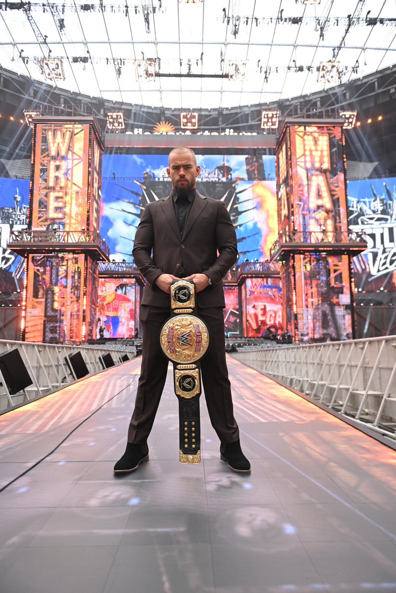 Austin Theory tweet media