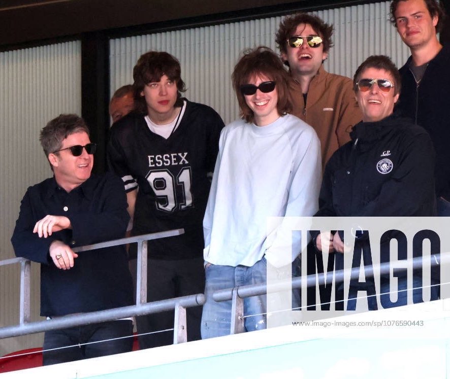 Noel, Liam, Lennon and Gene Gallagher at Wembley watching Manchester City 

📷 Paul Marriott