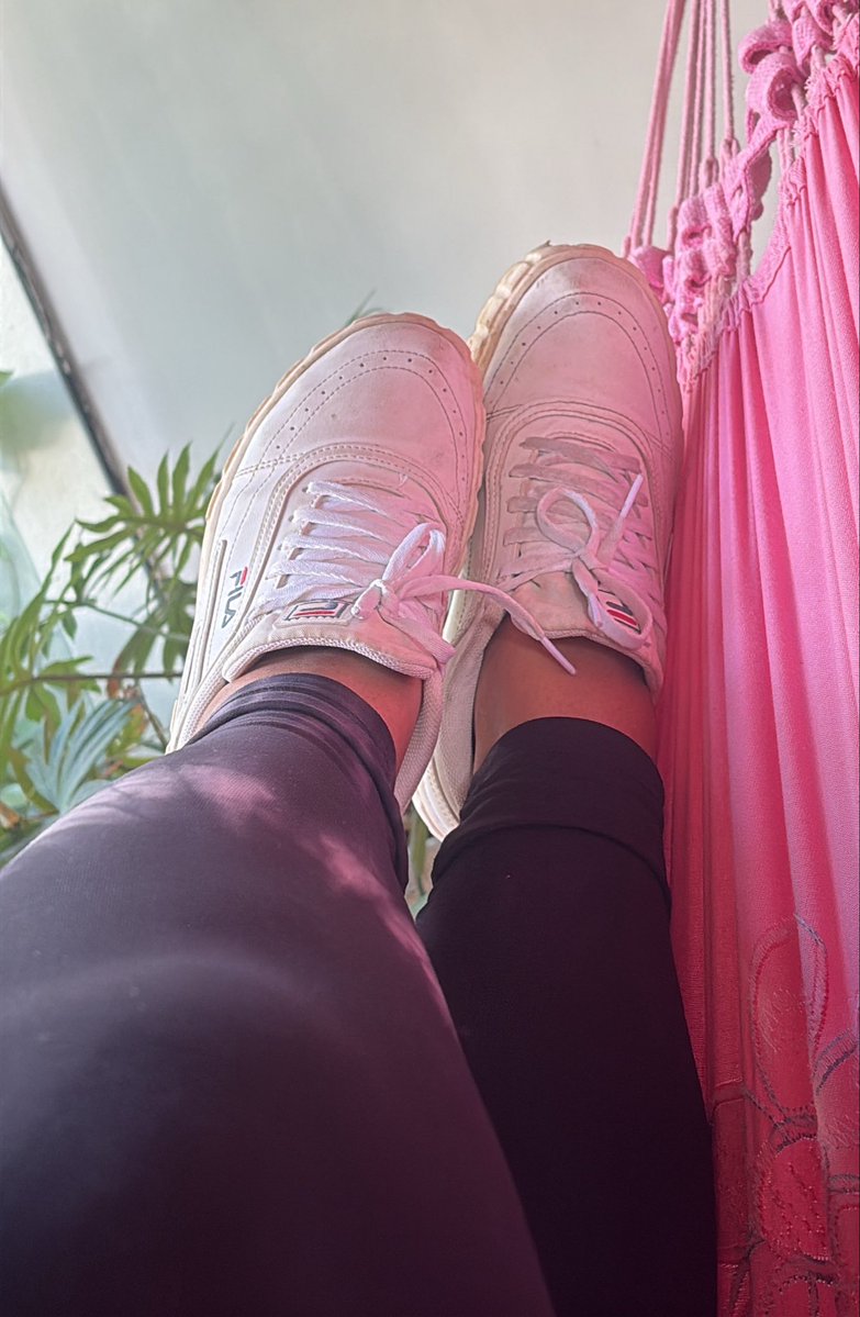 pack_ins's tweet image. Venha ter acesso exclusivo, tirando o tênis suado que passei a manhã trabalhando 👀
#vendo #pack #pe