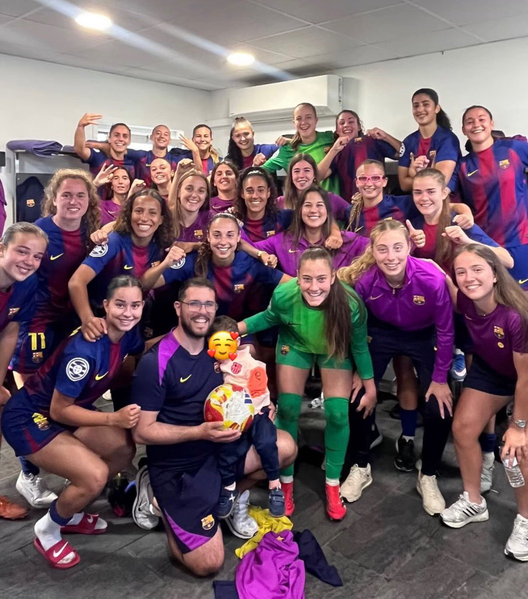 barcelonafemb's tweet photo. el miniclàssic és blaugranaaaaaa💙❤️ https://t.co/yR75jLcREa