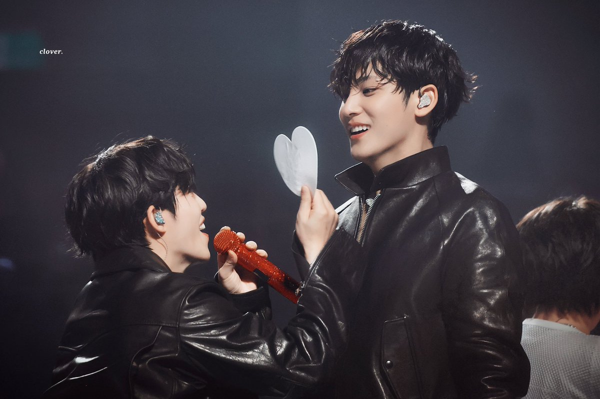 𝙘𝙡𝙤𝙫𝙚𝙧. tweet media