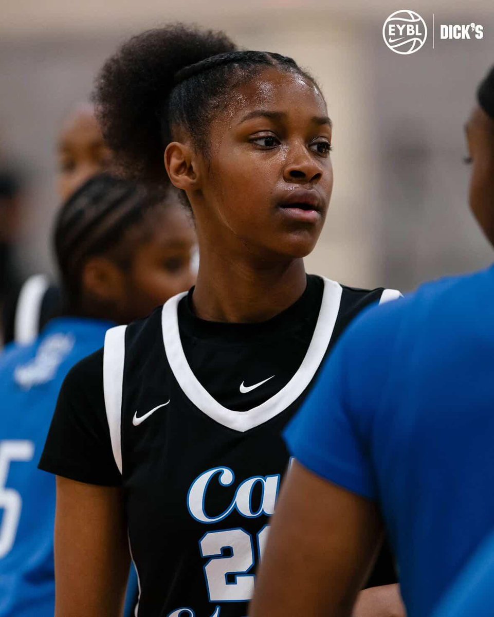 romayaf6's tweet photo. Thank you @CedricCobb_ 🔥🔥

@NikeGirlsEYBL @nikebasketball @JLEnterprises @lucasrrdn @Hamilton_High @HamiltonHoops @PGHArizona @ELITEisEARNED https://t.co/N9iI259Z62
