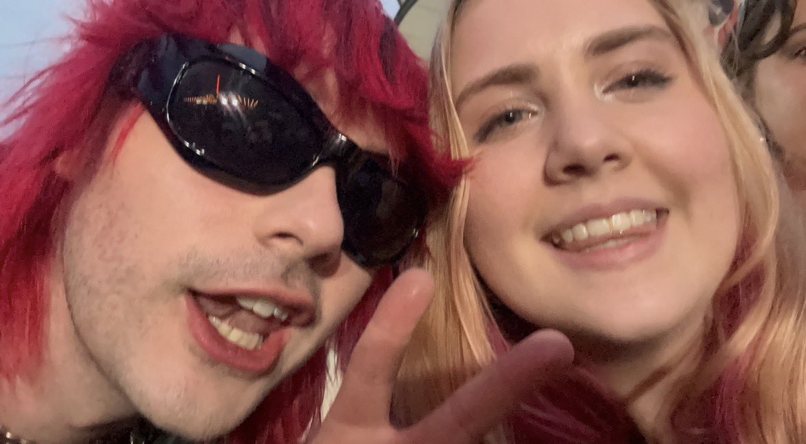 chløe ₊ ⊹ is the last of the bugs tweet media