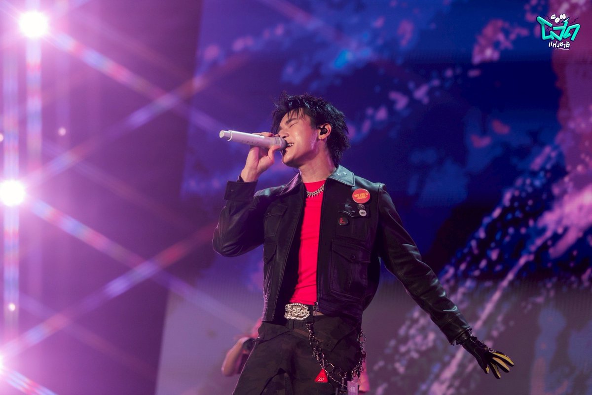 consodfest tweet media