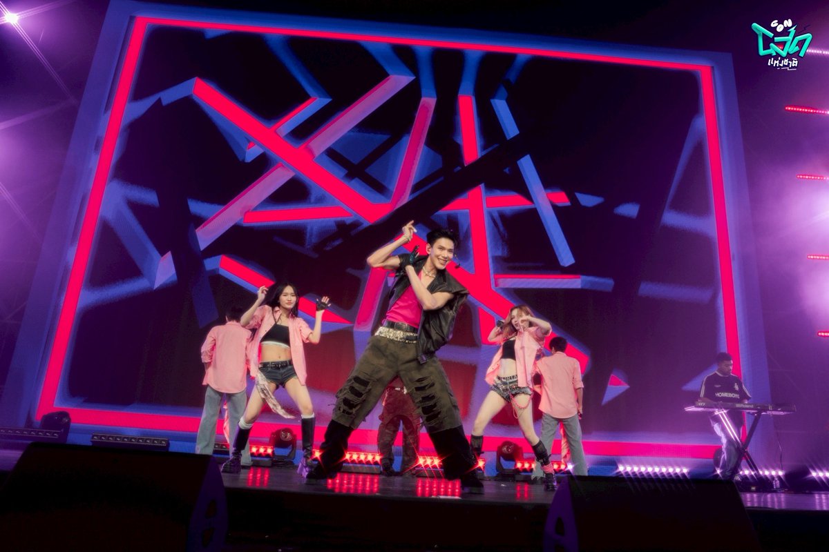 consodfest tweet media