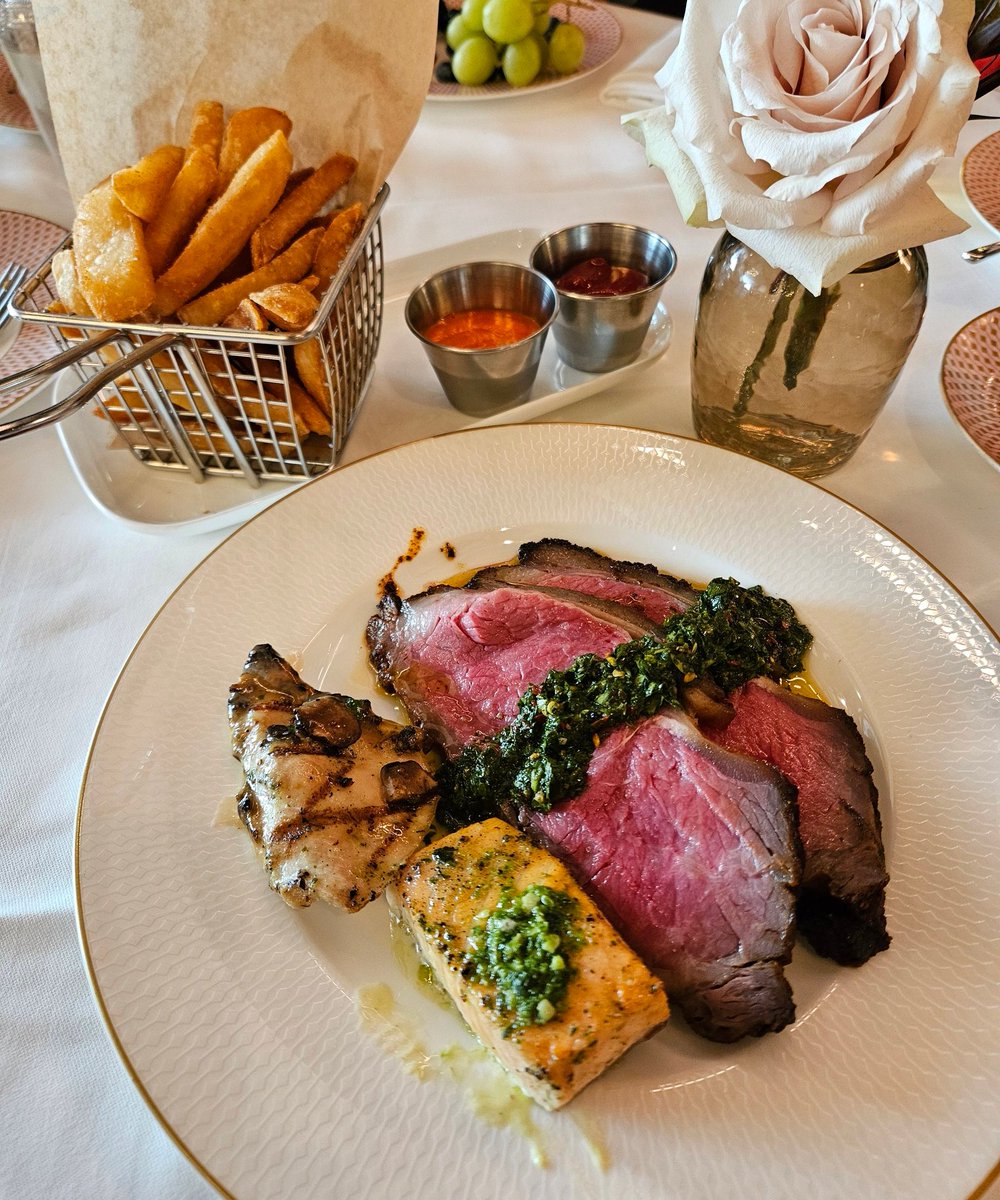 rennysuo's tweet image. the #Princess #breakfast, at Napa Rose by #Disneyland. the appetizer tower: lobster tartlettes with caviar. turkey cheese crepes. chia seed parfait. bayou cornbread. and the dessert tower had: Ariel's coconut panna cotta, Belle's lemon tea cake, and Valrhona chocolate cheesecake.