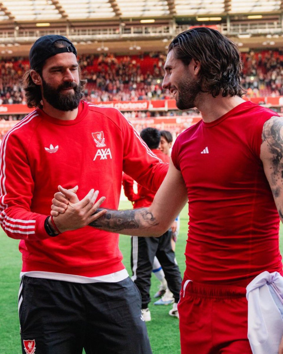 Eddie Gibbs tweet media