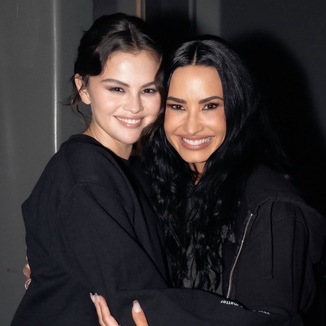 Updates Selena Brasil tweet media