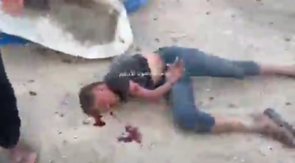 💥Breaking News 

Three people have been killed in Israeli bombing that targeted a group of people in Al Sheikh Ridwan neighbourhood, northwest of the Gaza City..