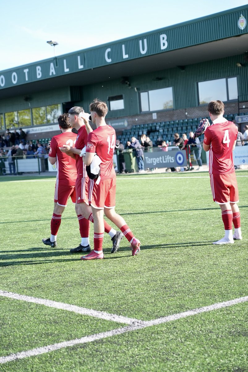 hassocksfc's tweet photo. This group have fought right until the very end and given everything for this club 🔴⚪️💪

Competing at the highest level in our history, the effort, commitment and fight has been immense.

So much to be proud of.

Keep your heads up, lads.

UTR.

#UTR #HassocksFC #NonLeague https://t.co/DkhkiJCRSe