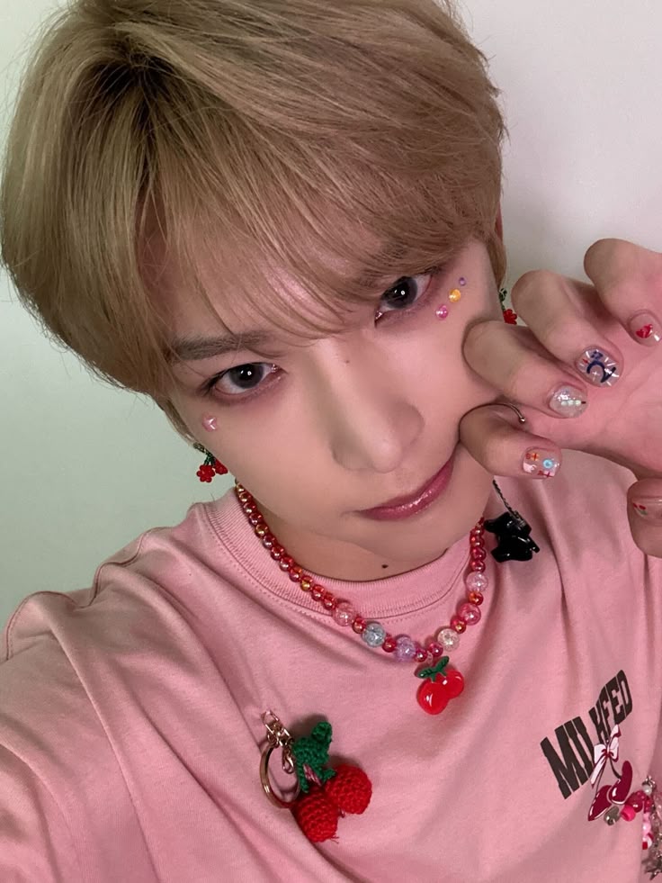 luneslines's tweet image. harua as #cookie jar 

this one is very personal to me