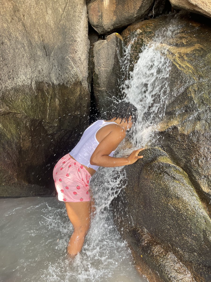 Locah Geh tweet media