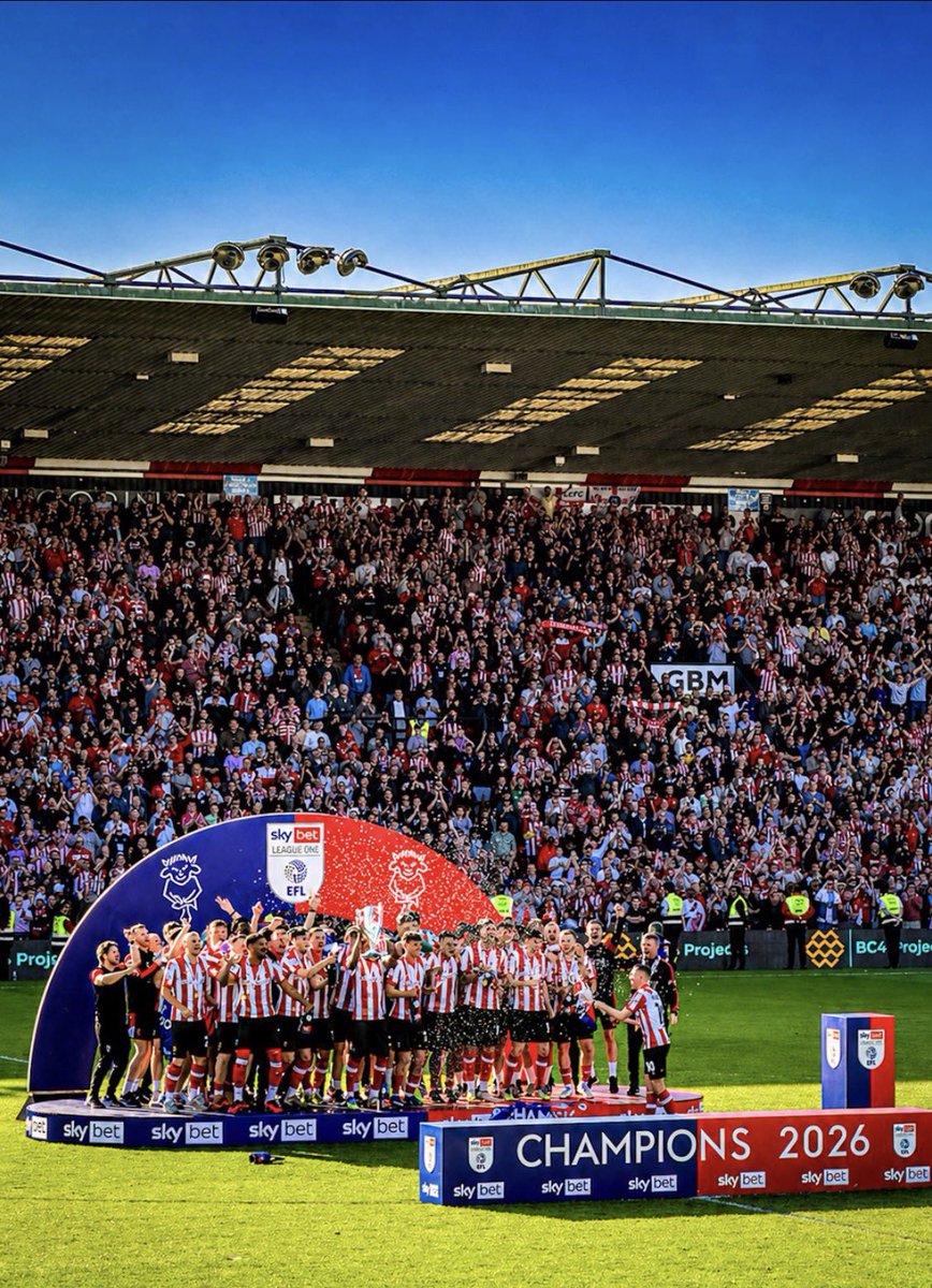 dtimp's tweet photo. Champions again ole ole 🏆

Great to make the 100 points with an attacking performance and the win. Jack Moylan is too good for us sadly 😂.

Credit to Wycombe fans for there banner and staying to see us lift the trophy. #imps ⚽️🔴⚪️ https://t.co/EuZ3qVhE9Q