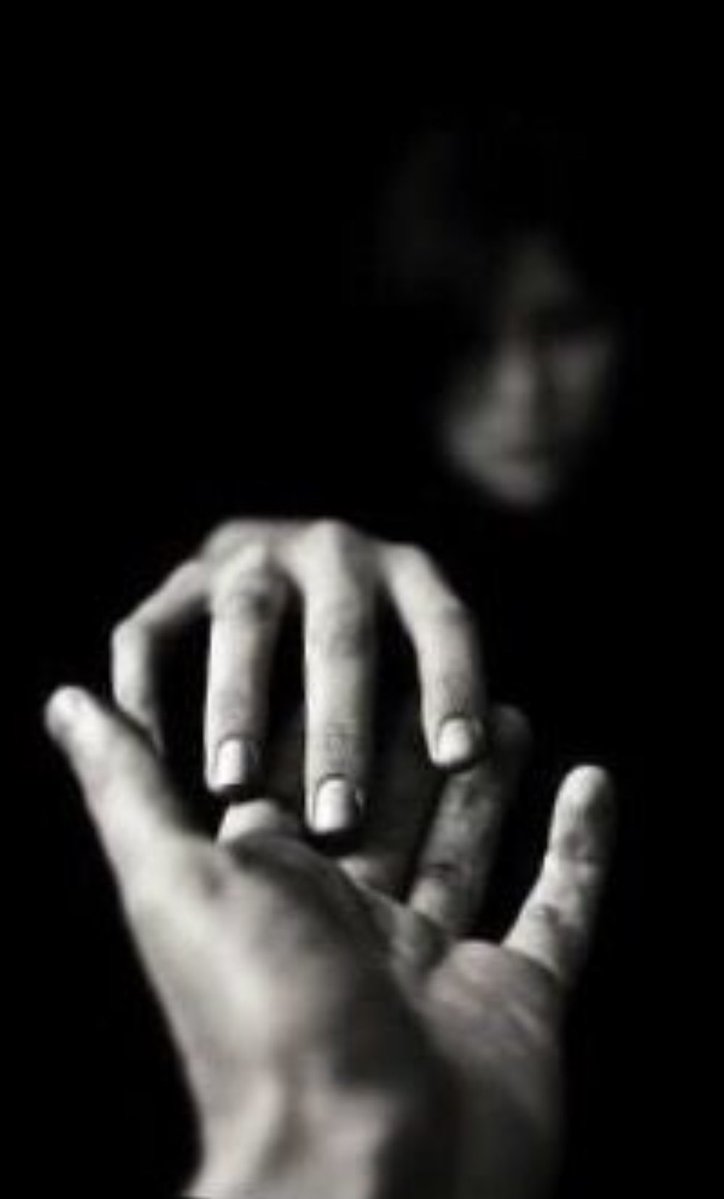 ryan2616's tweet image. #blackandwhite