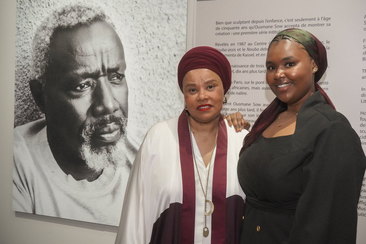 MinCult_Tourism's tweet image. Vernissage de l’#exposition-événement «#OusmaneSow, Intemporel » au @mcndakar , en présence de sa fille Marina, des proches et parents de l'artiste, des officiels et de + acteurs culturels, @MinCult_Tourism #culture