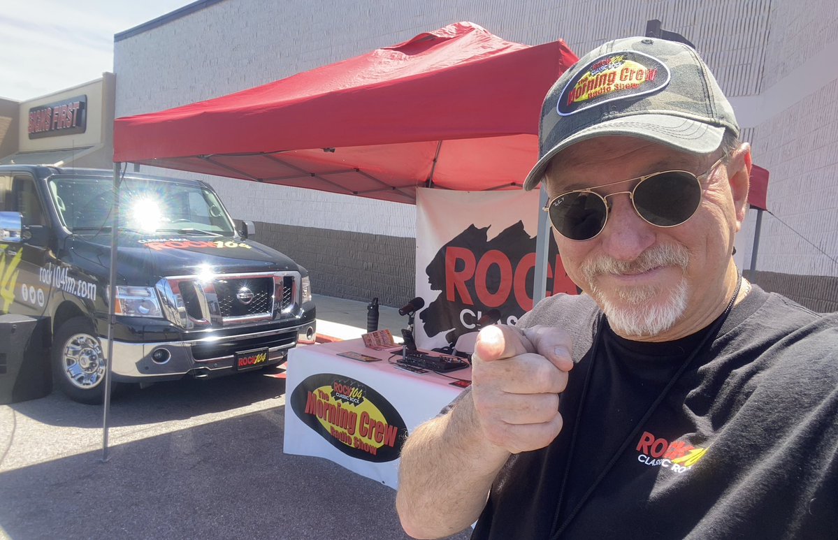 TheRealTomColt's tweet image. #OnLocation at @RousesMarkets in Hattiesburg!