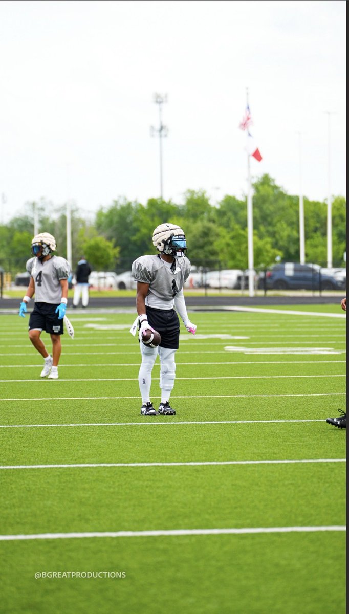 erick_dj_reese's tweet photo. We just getting started! @DentonGuyer_FB @ReedHeim @Coach_Russ21 @CoachHartfield @drobalwayzopen @GPowersScout https://t.co/kqDvgu8kGa